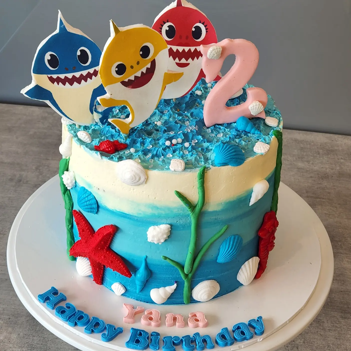 Baby Shark Cake
